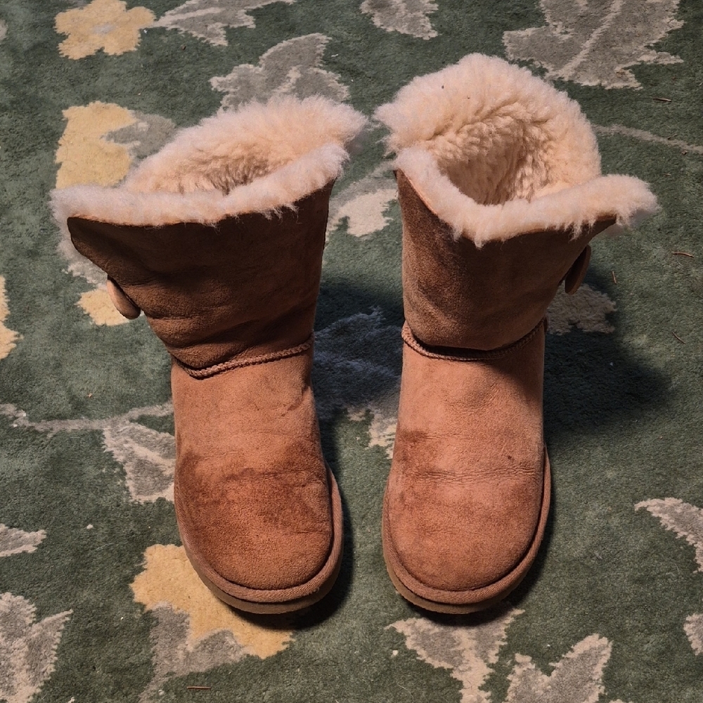 UGG Brown Shearling Winter Boots